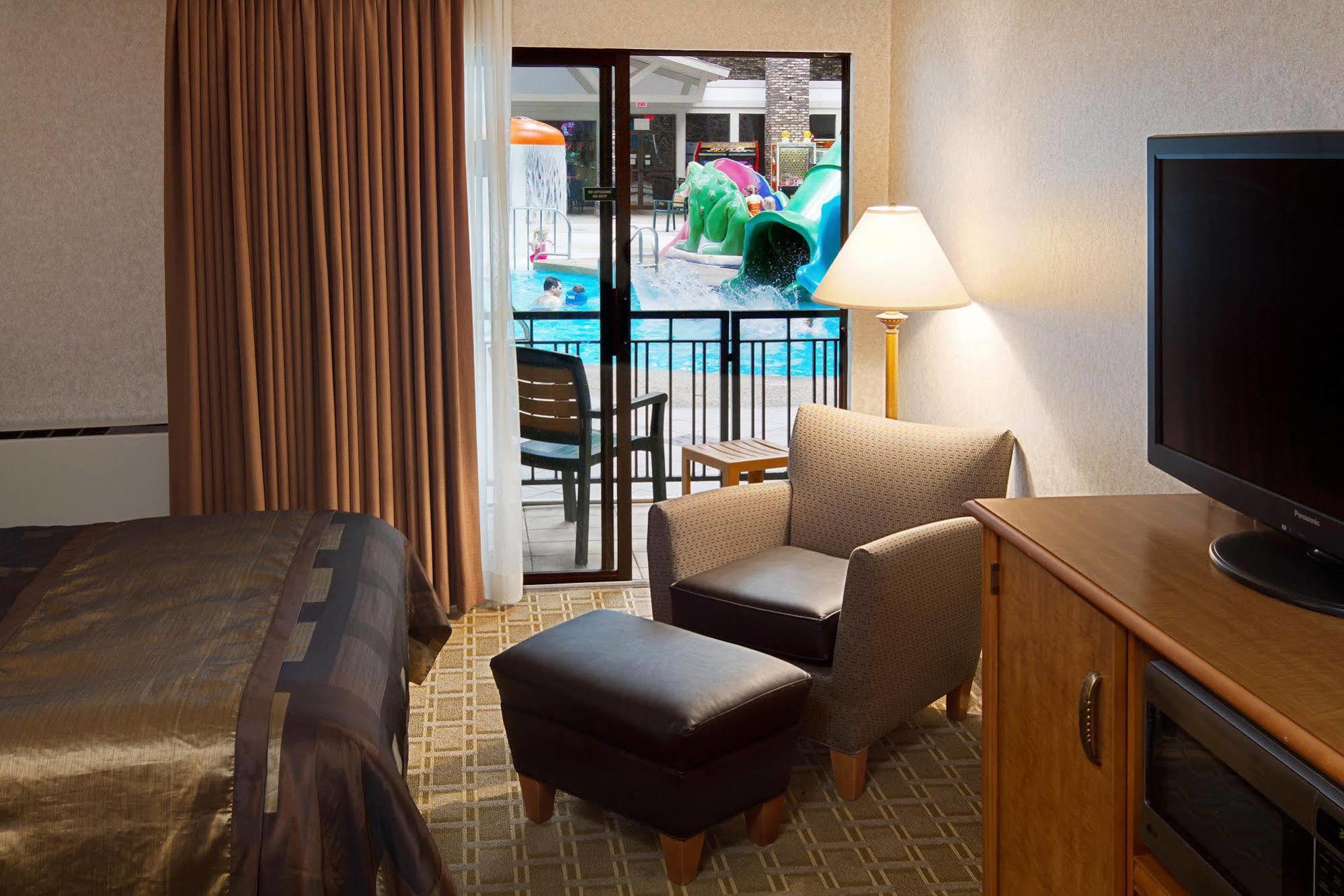 Bismarck Hotel And Conference Center ห้อง รูปภาพ