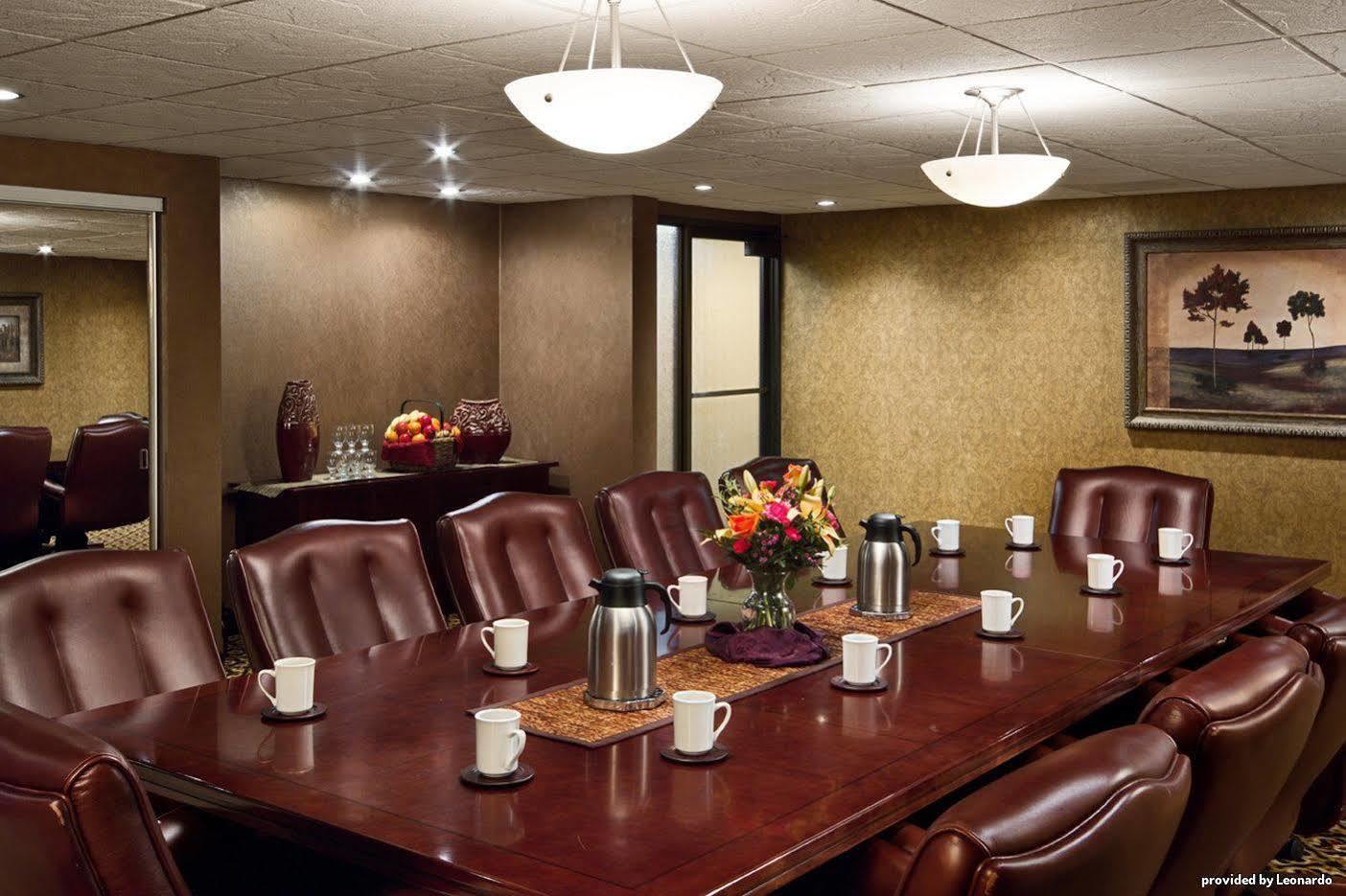 Bismarck Hotel And Conference Center ธุรกิจ รูปภาพ